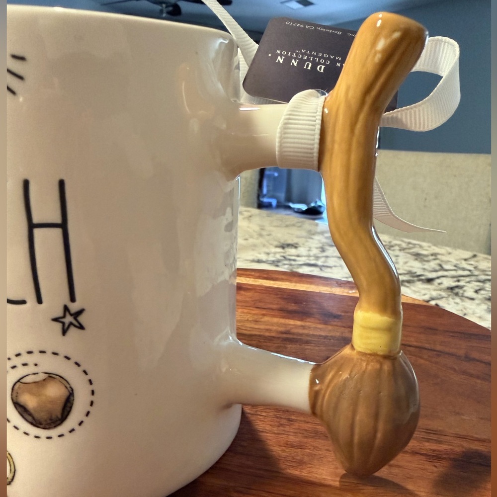 🪄 Rae Dunn x Harry Potter “Quidditch” Ceramic Mug - Picture 2 of 3